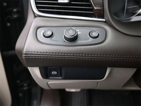 Used 2017 Buick LaCrosse Preferred image 33