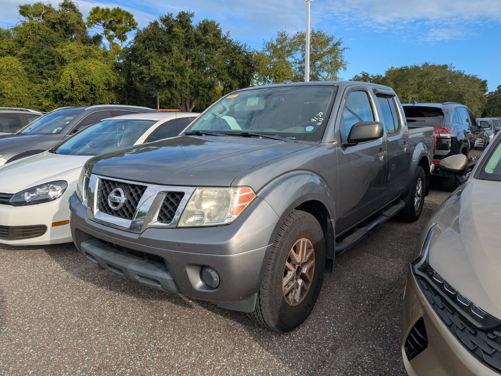 Used 2018 Nissan Frontier SV RWD image 2