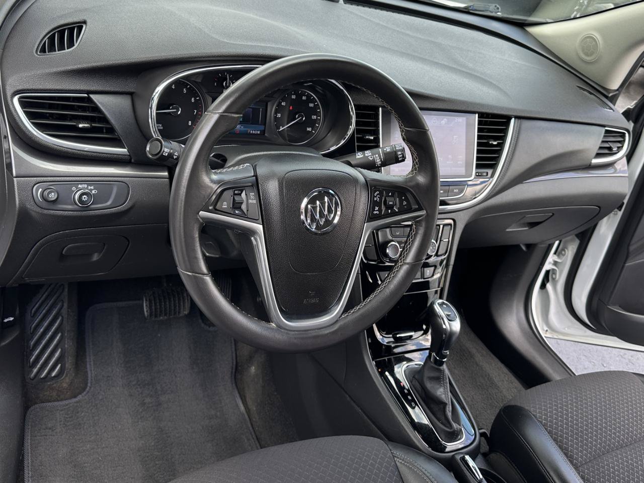 Used 2020 Buick Encore Preferred w/ Safety Package FWD image 24