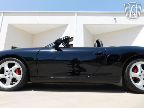 Used 2000 Porsche Boxster S image 12
