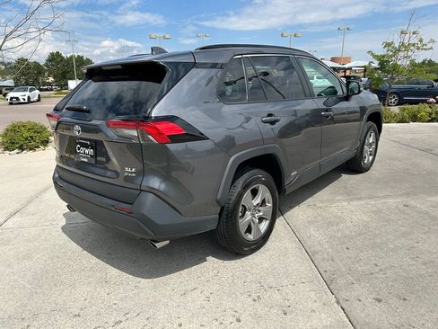 Used 2025 Toyota RAV4 XLE AWD/4WD image 8