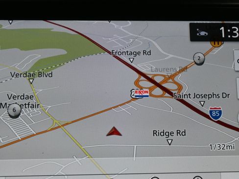 Used 2021 Nissan Titan SV w/ SV Convenience Package image 18