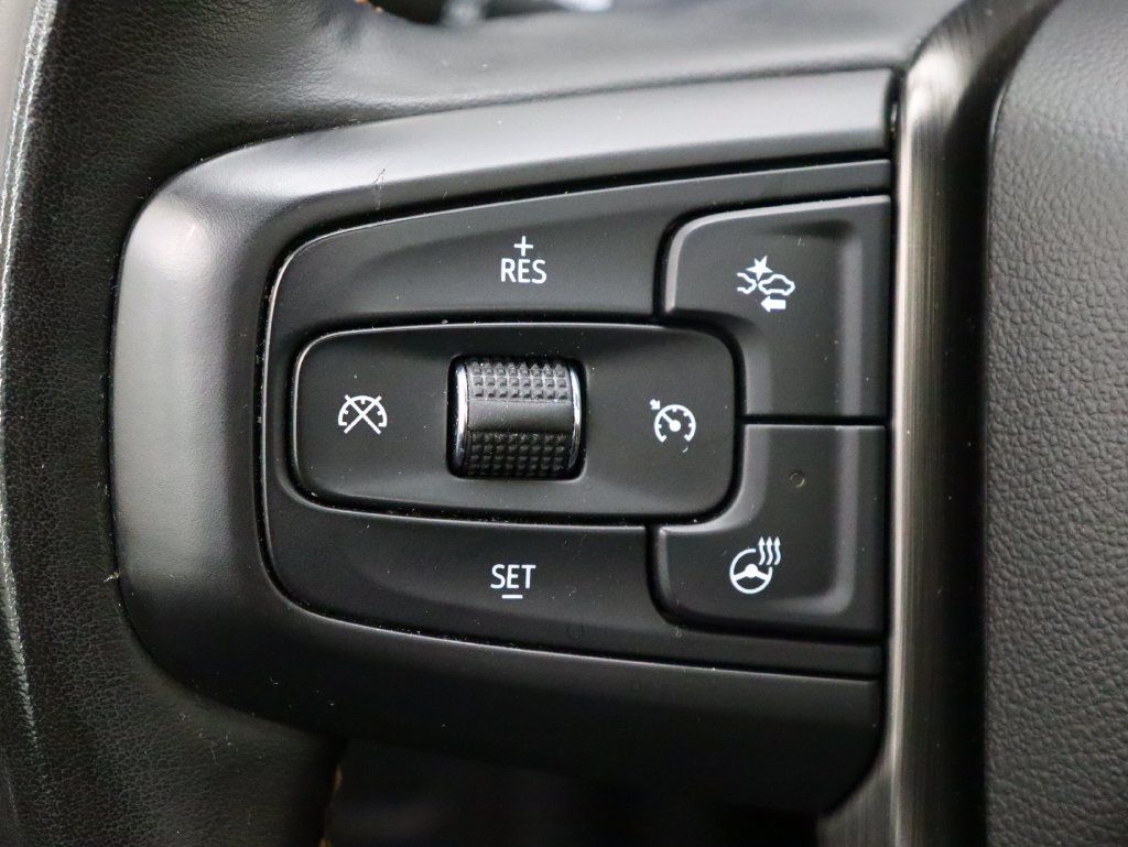 Used 2023 GMC Yukon AT4 w/ LPO, Floor Liner Package AWD/4WD image 31