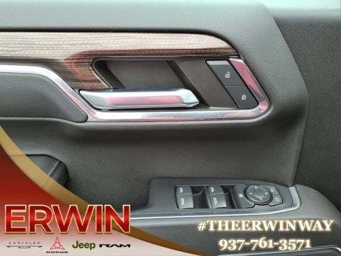 Used 2022 Chevrolet Silverado 1500 LT AWD/4WD image 11