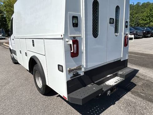 Used 2018 Mercedes-Benz Sprinter 3500 image 37