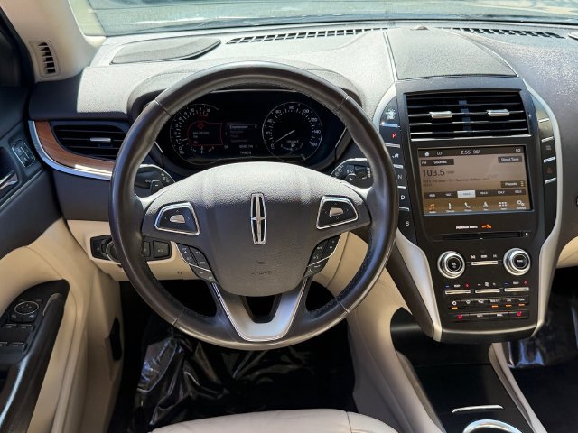 Used 2019 Lincoln MKC Select w/ Select Plus Package FWD image 14