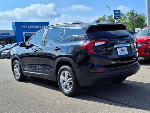Used 2024 GMC Terrain SLE w/ Driver Convenience Package AWD/4WD image 7