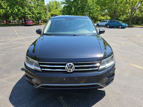 Used 2021 Volkswagen Tiguan SE AWD/4WD image 9
