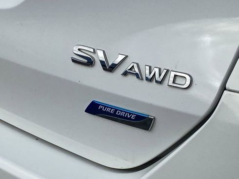 Used 2014 Nissan Rogue SV image 25