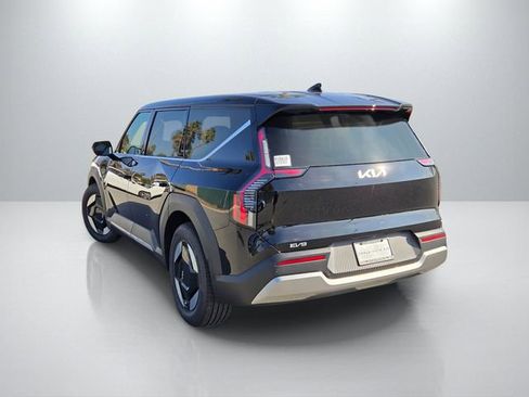 New 2026 Kia EV9 Light image 6
