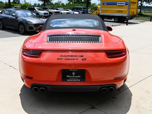 Used 2019 Porsche 911 Cabriolet image 6