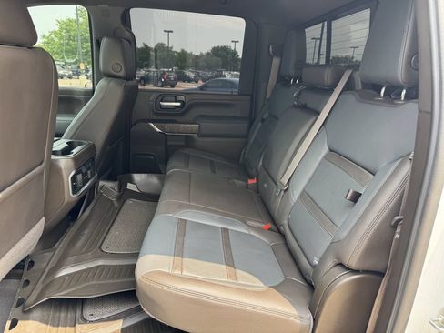 Used 2021 GMC Sierra 2500 Denali w/ Denali Ultimate Package AWD/4WD image 29