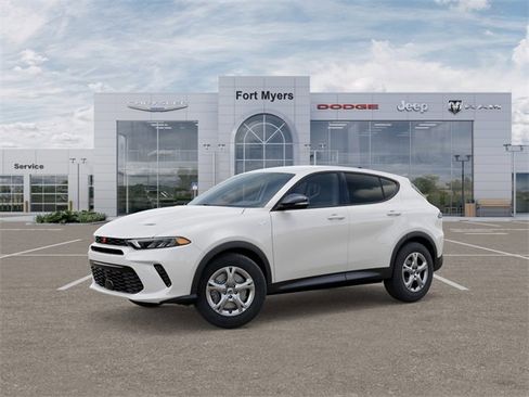 New 2025 Dodge Hornet GT image 2