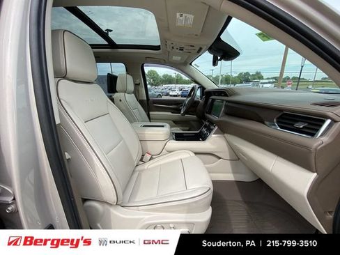 Certified 2023 GMC Yukon XL Denali w/ Denali Reserve Package AWD/4WD image 32