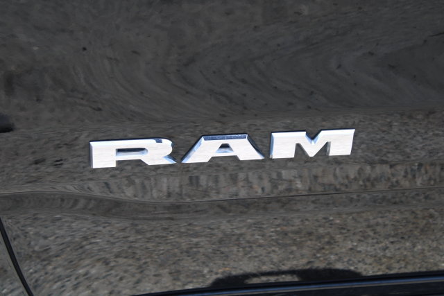 Used 2020 RAM 1500 Laramie AWD/4WD image 8