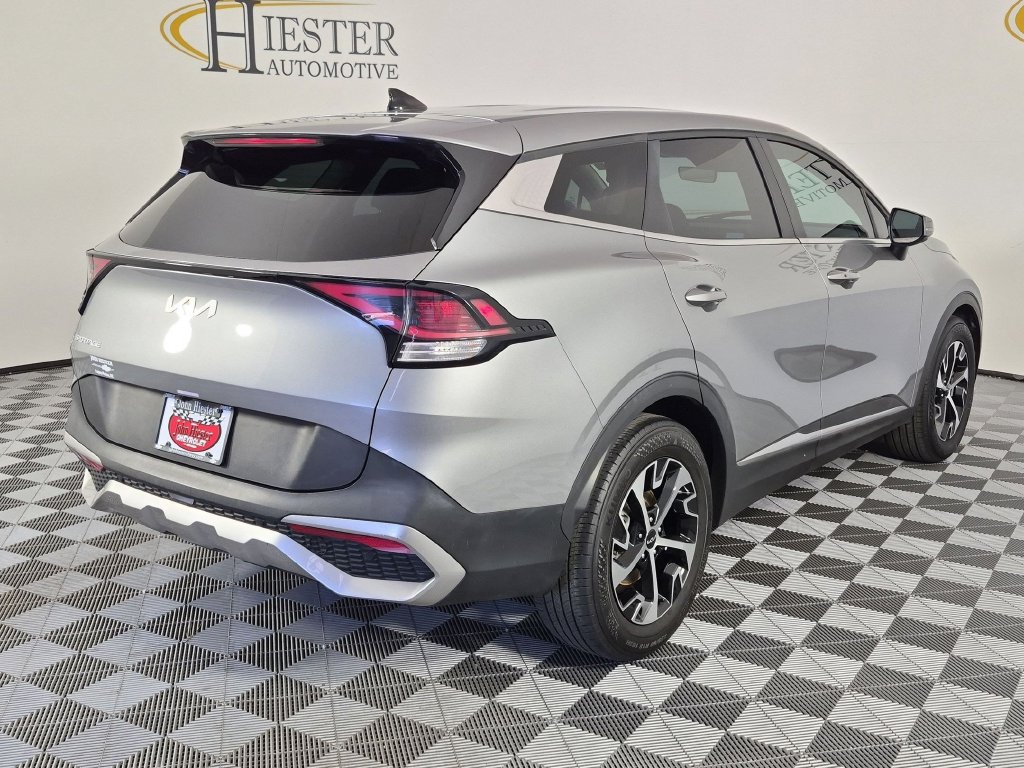 Used 2024 Kia Sportage EX FWD image 4