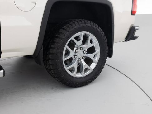 Used 2014 GMC Sierra 1500 SLT w/ SLT Crew Cab Value Package AWD/4WD image 22