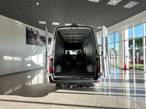 New 2026 Mercedes-Benz Sprinter 2500 image 23