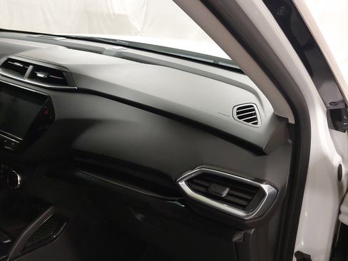 Certified 2023 Chevrolet TrailBlazer LT w/ Convenience Package image 29