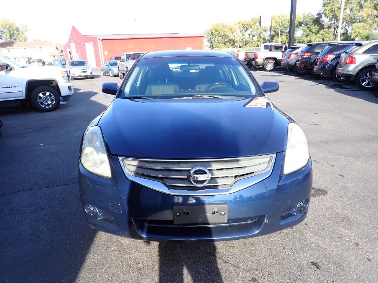 Used 2012 Nissan Altima 2.5 S w/ Convenience Pkg FWD image 2