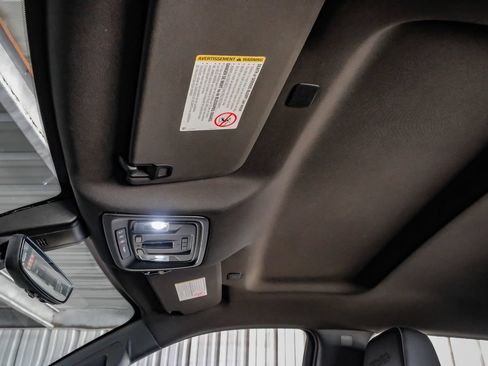 Used 2022 Chevrolet Silverado 3500 High Country w/ Technology Package AWD/4WD image 28