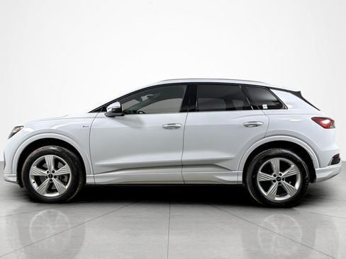 Used 2024 Audi Q4 e-tron Premium AWD/4WD image 2