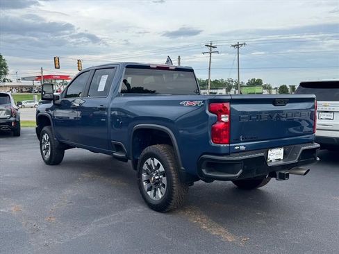 Used 2025 Chevrolet Silverado 2500 Custom w/ Custom Value Package AWD/4WD image 5