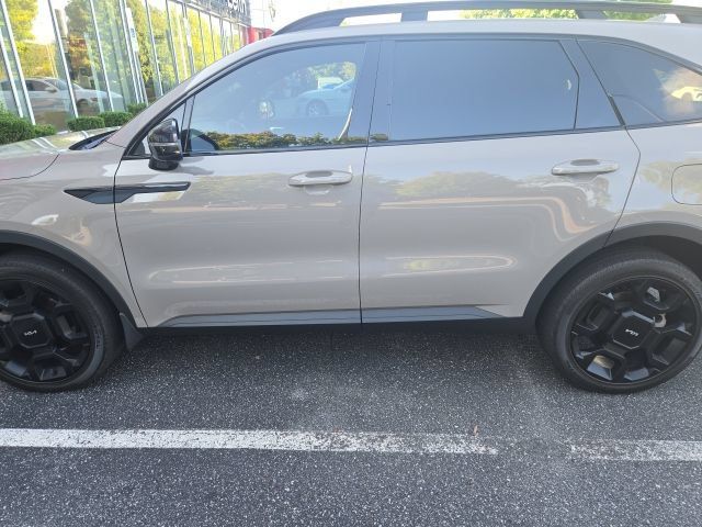 Used 2024 Kia Sorento SX Prestige w/ Olive Brown Leather Package AWD/4WD image 2