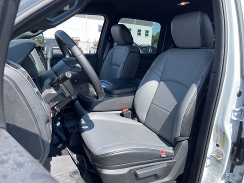 New 2024 RAM 3500 Tradesman w/ Chrome Appearance Group AWD/4WD image 24