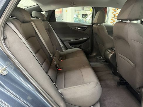 Used 2019 Chevrolet Malibu RS FWD image 17