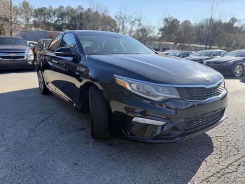 Used 2019 Kia Optima LX FWD image 2