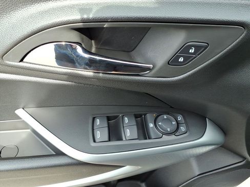 New 2026 Chevrolet Trax LS w/ LS Convenience Package FWD image 13