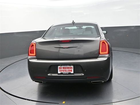 Used 2023 Chrysler 300 S image 6