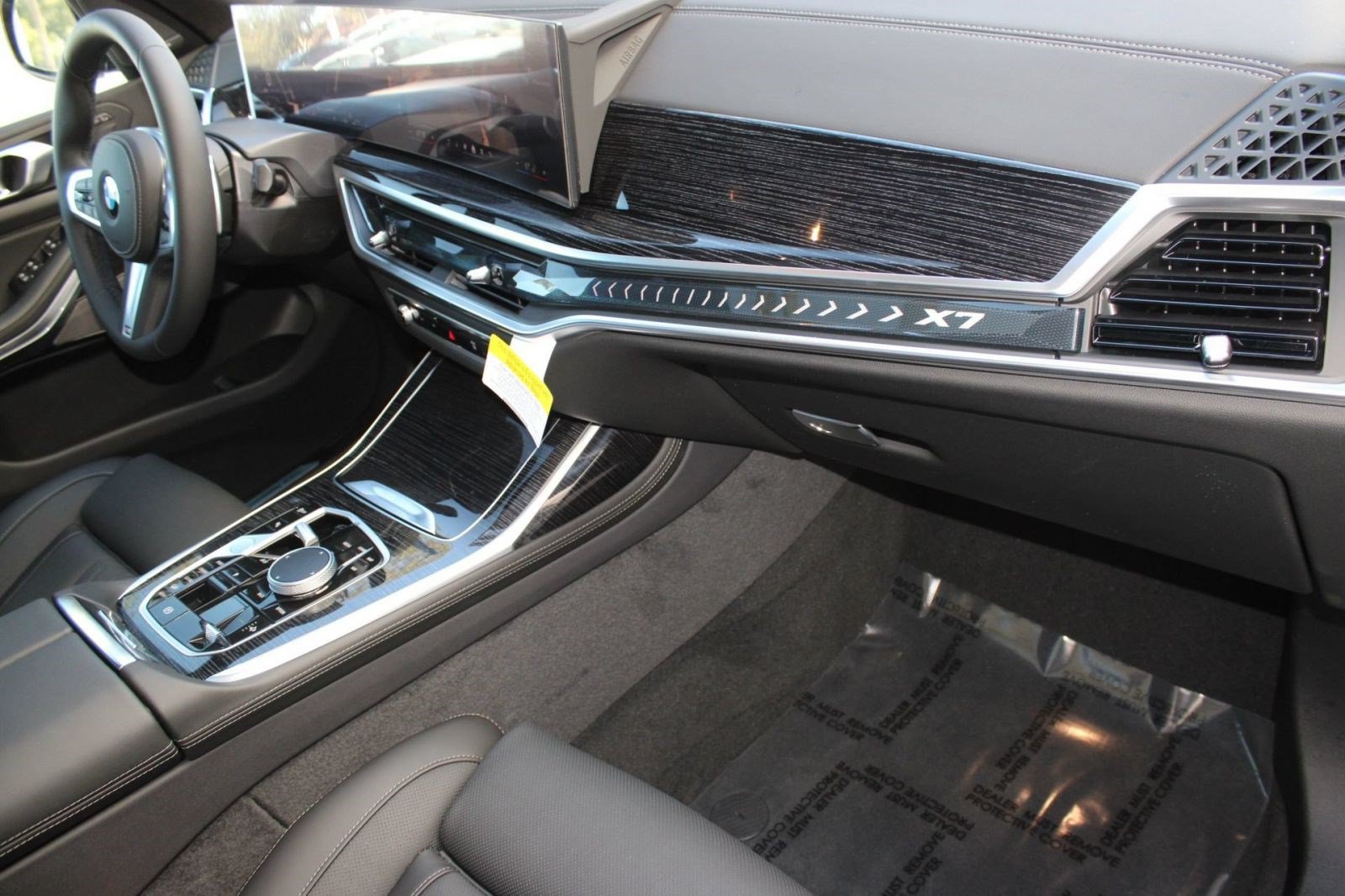 Used 2026 BMW X7 xDrive40i AWD/4WD image 35