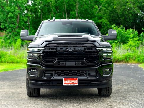 New 2026 RAM 2500 Laramie w/ Night Edition AWD/4WD image 5