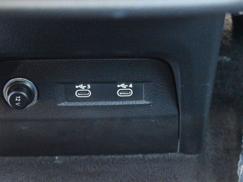 Used 2021 Audi e-tron Premium w/ Convenience Plus Package image 25