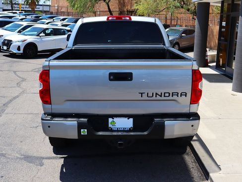 Used 2018 Toyota Tundra Limited w/ Limited Premium Package AWD/4WD image 10