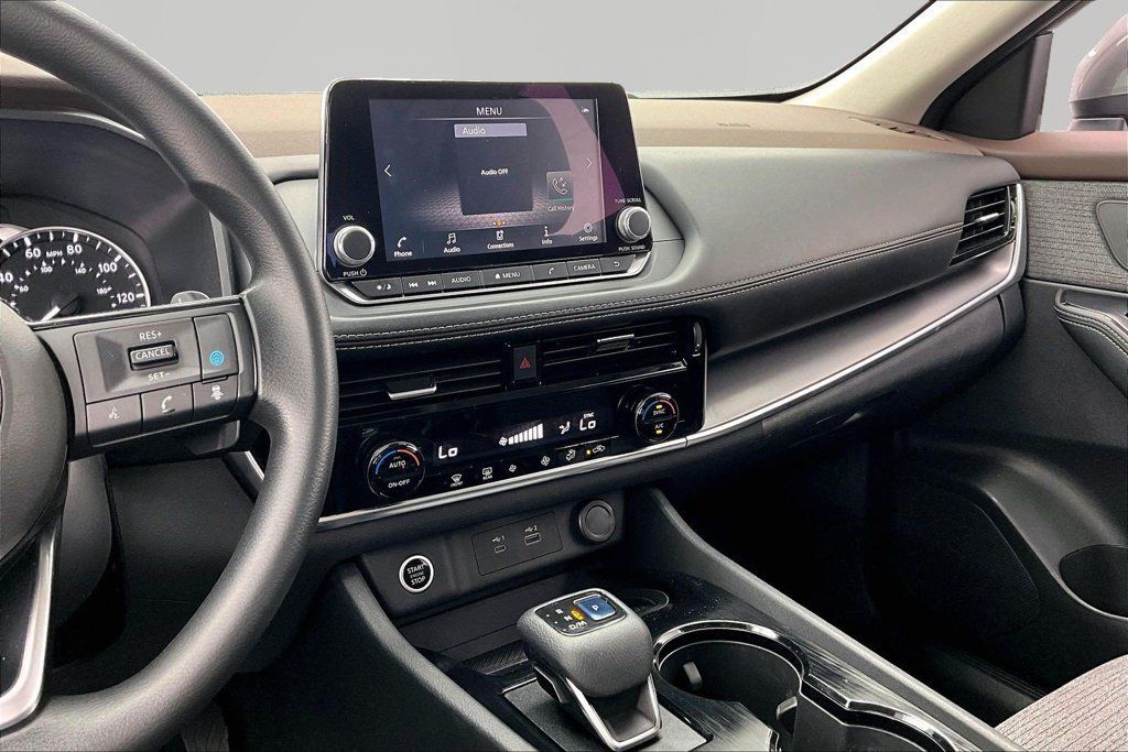Used 2021 Nissan Rogue SV FWD image 6