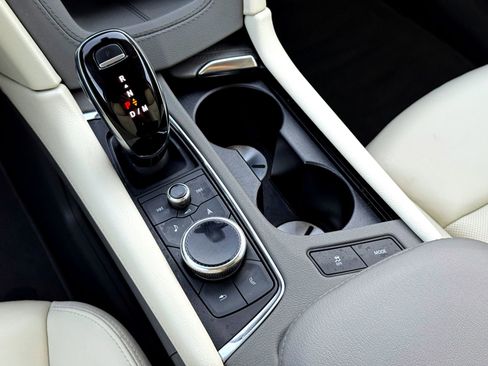 Used 2023 Cadillac XT6 Premium Luxury image 30