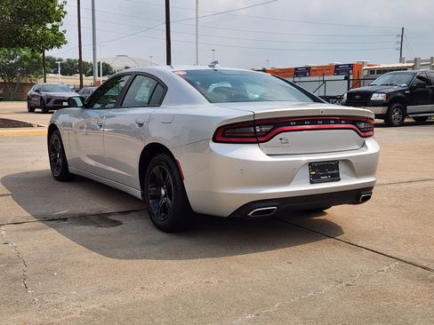 Used 2023 Dodge Charger SXT RWD image 8