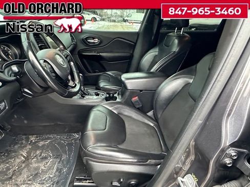 Used 2021 Jeep Cherokee Altitude image 8