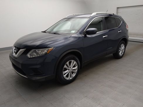 Used 2016 Nissan Rogue SV AWD/4WD image 2