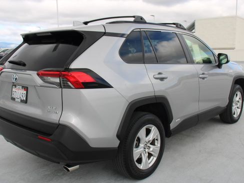 Certified 2021 Toyota RAV4 XLE w/ Convenience Package image 3