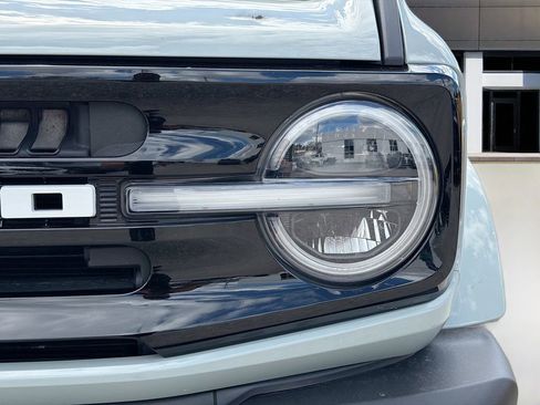 Used 2024 Ford Bronco Outer Banks image 11