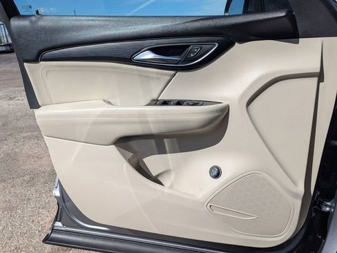 Used 2021 Buick Envision Preferred image 11