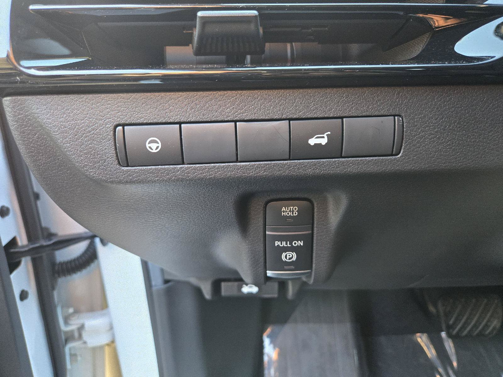 Used 2026 Nissan Murano SL AWD/4WD image 16