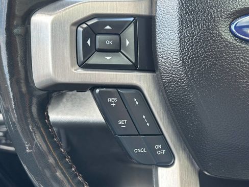 Used 2018 Ford F150 Platinum w/ Equipment Group 701A Luxury image 39