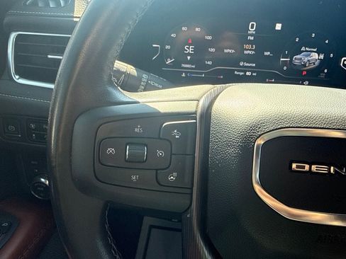 Used 2023 GMC Yukon XL Denali Ultimate AWD/4WD image 28
