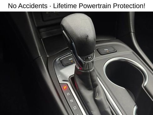 Used 2022 Chevrolet Equinox LT w/ Driver Convenience Package image 20