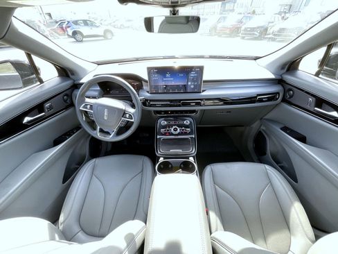 Used 2023 Lincoln Nautilus Reserve w/ Equipment Group 201A image 15